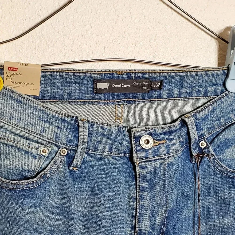 Levis Demi Curve Womans Classic Bootcut Jeans 14/32